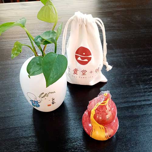 五气六贵枣  七色葫芦娃十年老金枣一瓶60克红色